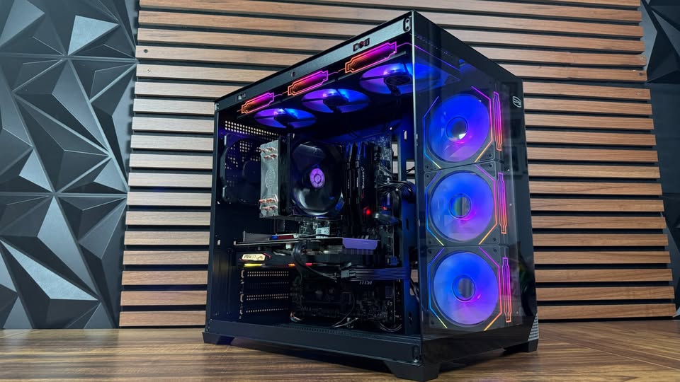 CoreNext Q300L RTX2060