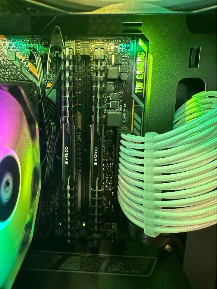 CoreNext TUF GTX1080 photo 5