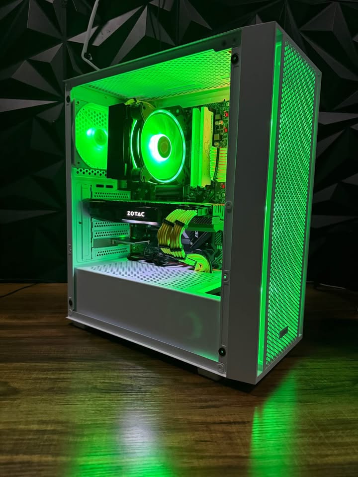 CoreNext White GTX1070 photo 2