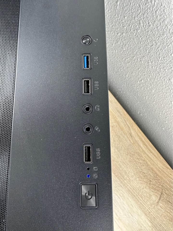 CoreNext Xeon RX580 photo 5